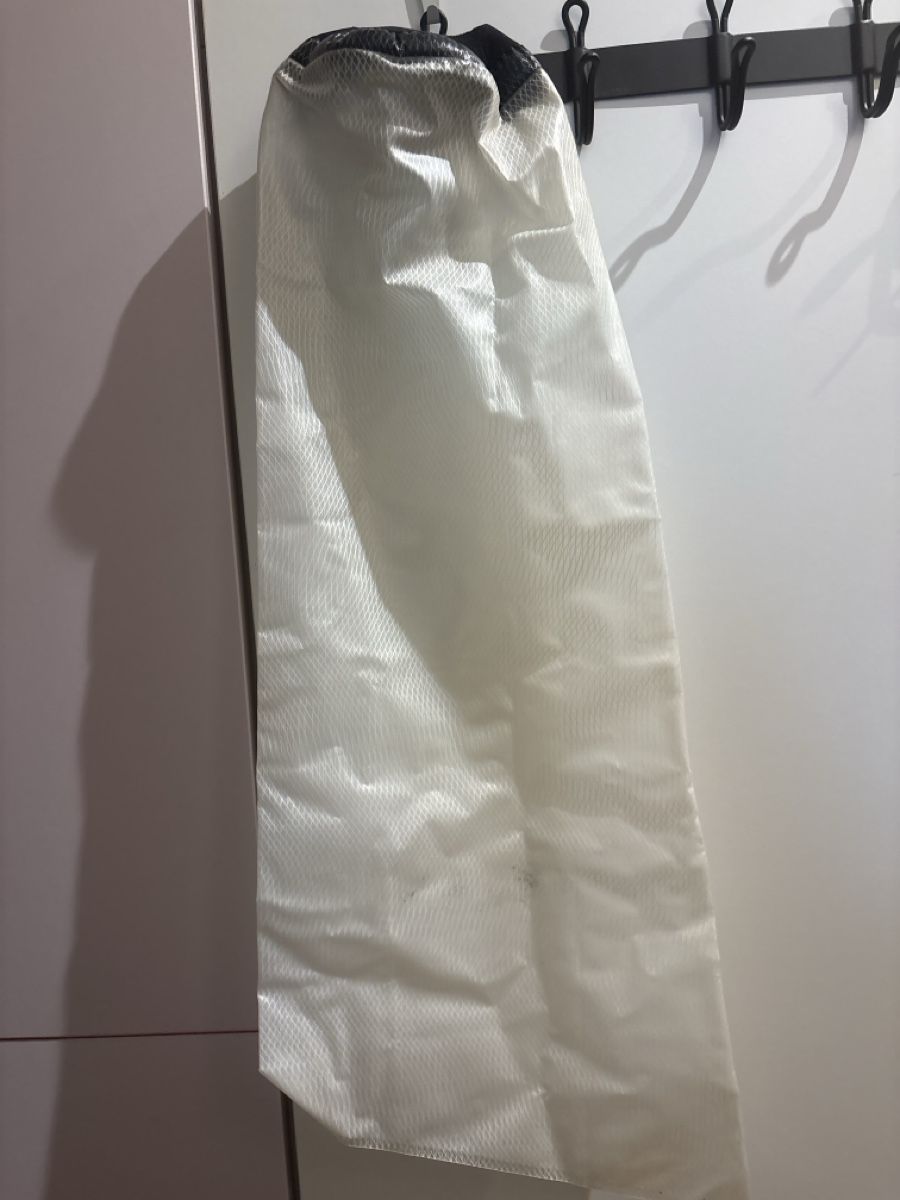 Covers & Schutzfolien: Plastikhülle für Bein Gips duschen – Gebraucht aus Zürich von Sundaygirl