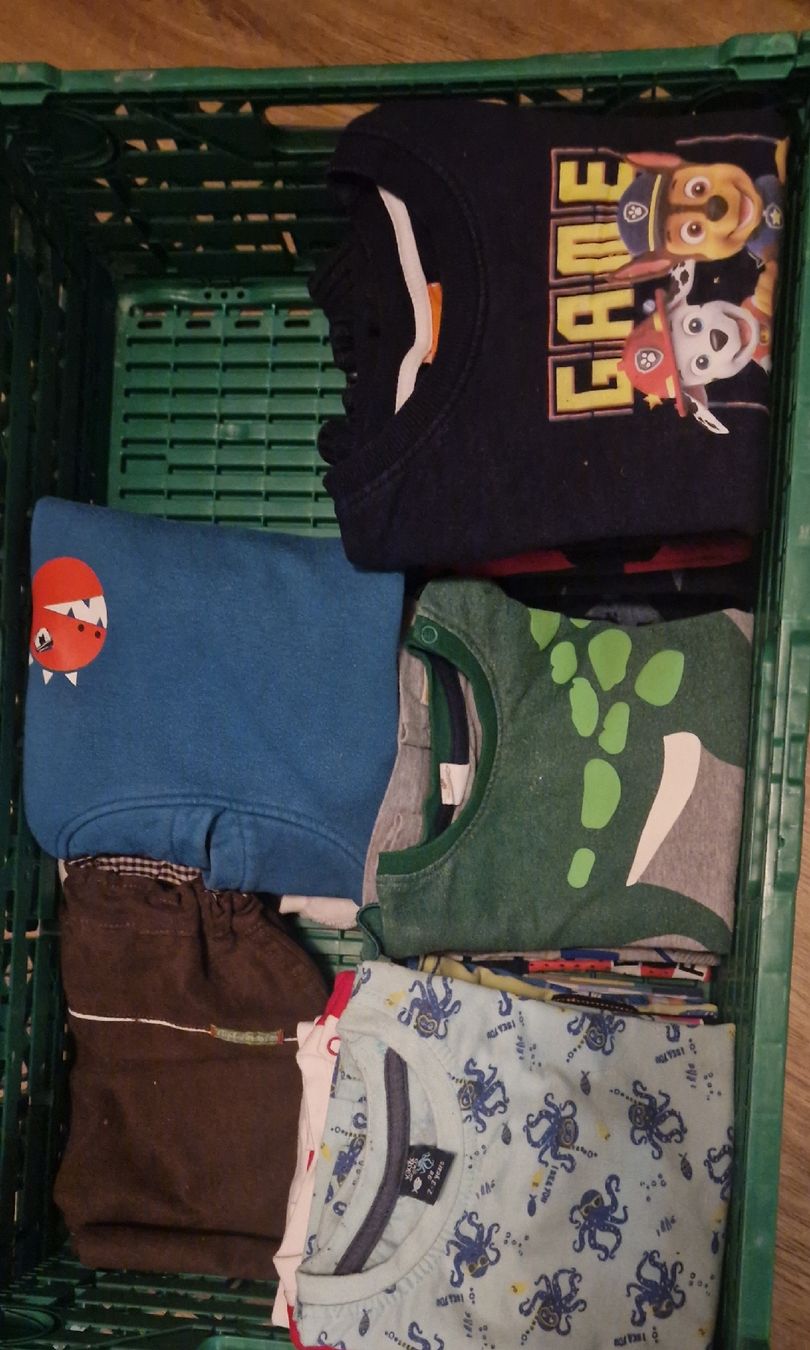 Lotti di vestiti: Kleiderpaket – Usato da Fällanden venduto da Stern722 1