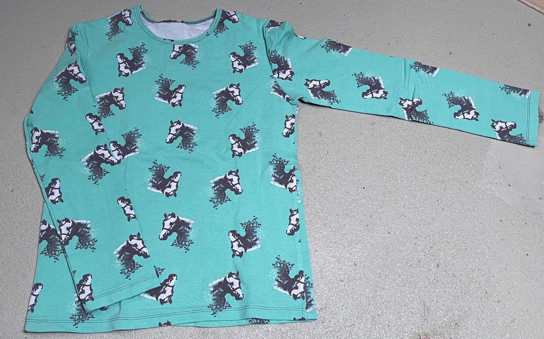 Manor Lotti & Set di vestiti: unsere schönsten Shirts Gr. 152 – Usato da Neuendorf venduto da Knopfi 1