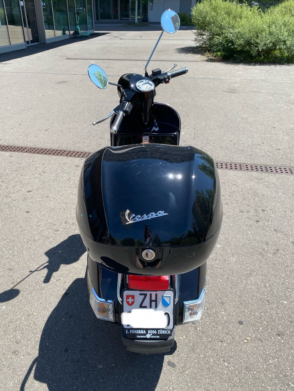 Piaggio Strada: Piaggio Vespa PX 125 E Disc, schwarz, Jg. 2004 – Usato da Dübendorf venduto da Li-sell 7