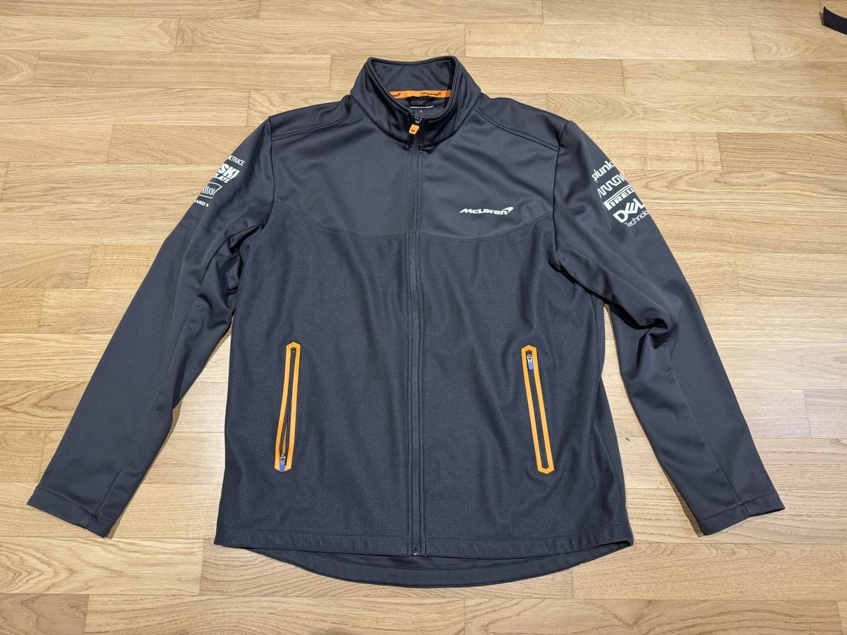 Giacche: McLaren F1 Team Softshelljacke Gr. L – Usato da Wetzikon ZH venduto da Sauberfan32