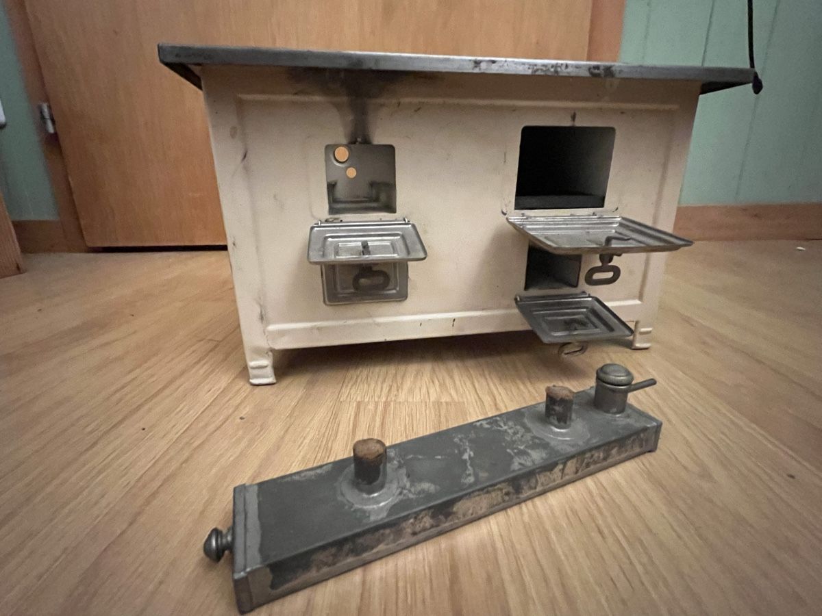 Märklin Modelleisenbahnen: Märklin Kinder-Kochherd um 1920 – Gebraucht aus Wiesenberg von  7