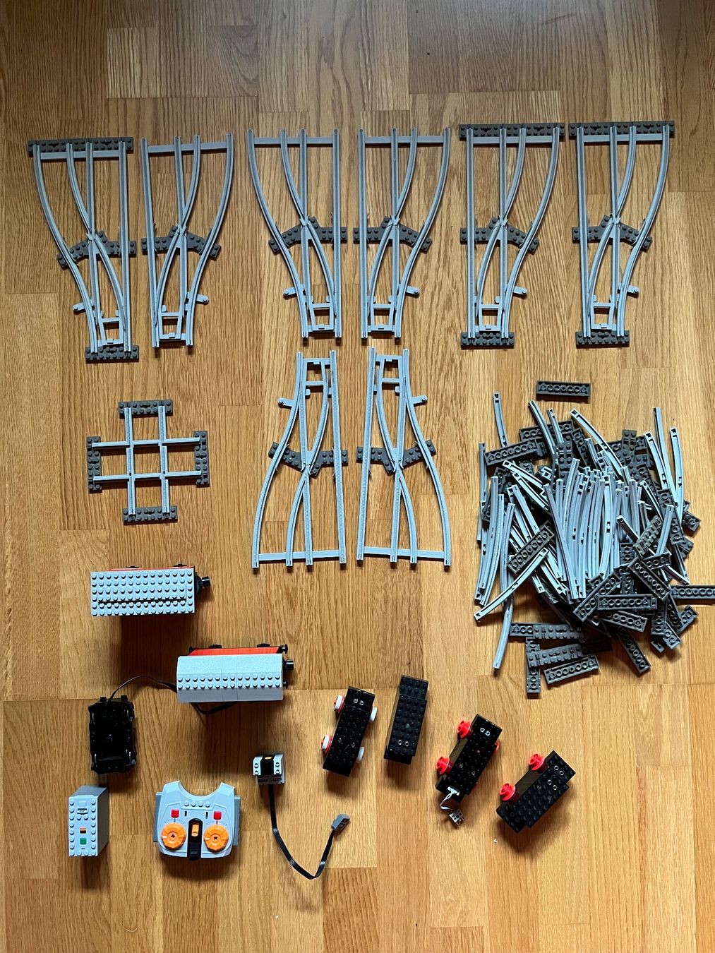 Lego Baukästen: Lot rail de train Lego, voies, télécommande, wagons – Gebraucht aus ARCONCIEL von Ndoudou