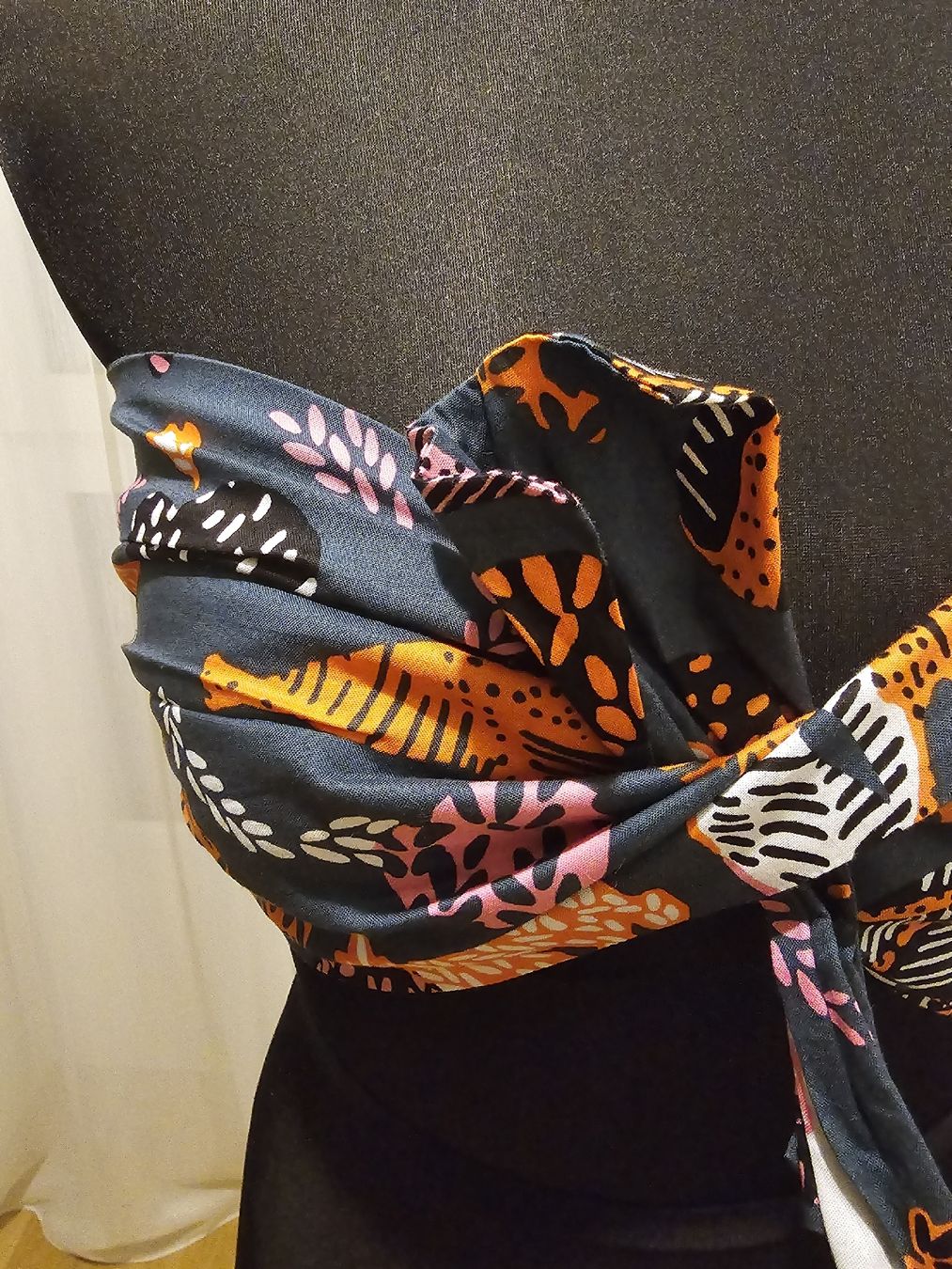 Top: Crop Top – Usato da Zürich venduto da ale_bg2x 1