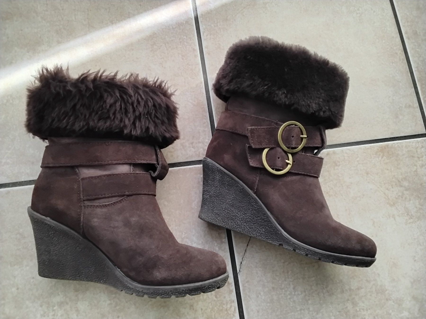 Damenschuhe: Bottines hivernales fourrées marron, talon compensé, T37 – Neu (gemäss Beschreibung) aus chêne-bourg von patty190