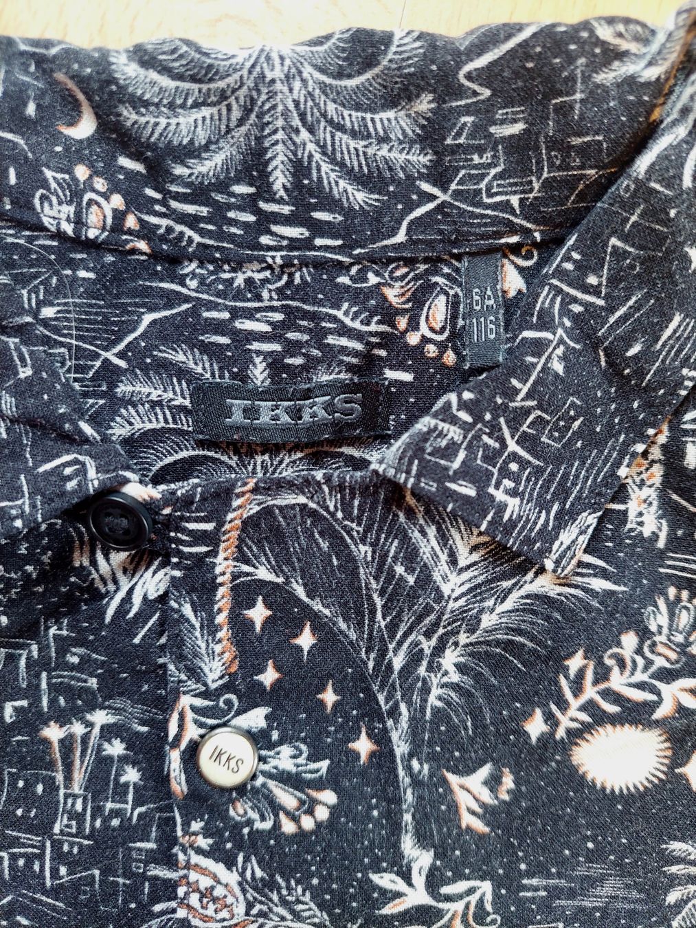 IKKS Hemden, T-Shirts & Polos: Chemise IKKS noire en 6 ans – Gebraucht aus Épalinges von lola_vp_99 2