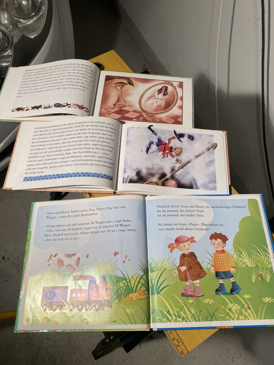 Libri: Grimm Märchen Klassiker: Daumerling, Kristallkugel, ABC – Usato da Volketswil venduto da 3ve_n8pt 4
