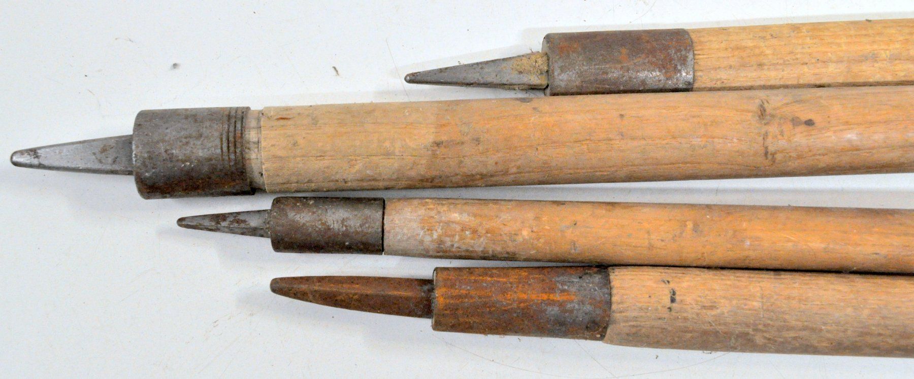 Matériel de grimpe: Lot de 4 anciens piolets – D'occasion à Neuchâtel par Neuchatel 6