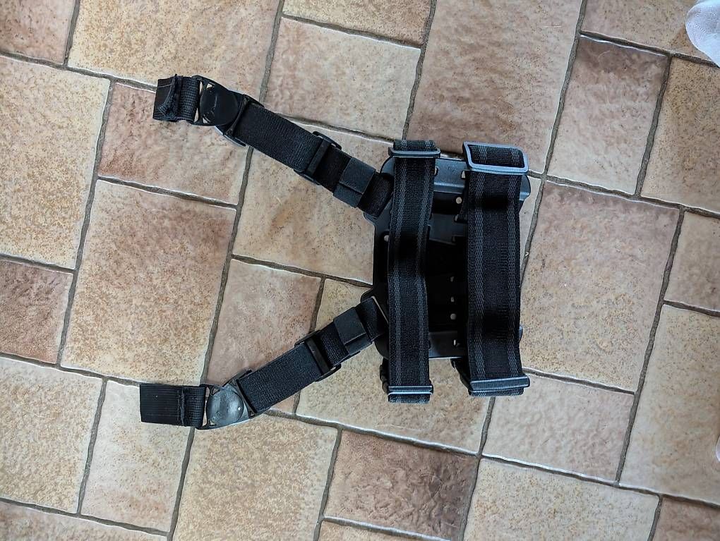 Spielzeuge: Blackhawk Beinplatte – Gebraucht aus Windlach von Tangler89 3