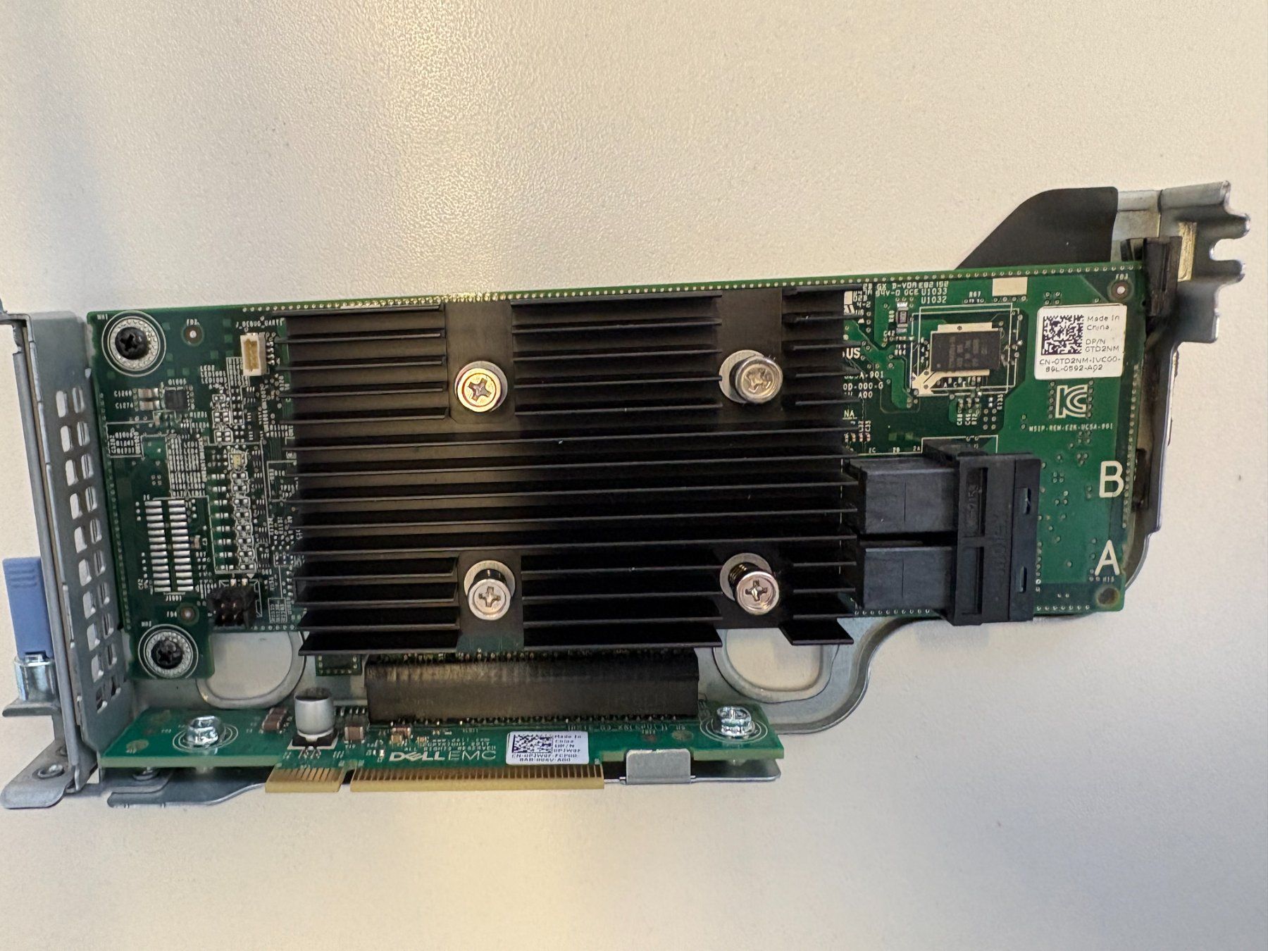 Dell Unità & Adattatore: Dell PERC H330 Adapter (Low Profile / Riser) – Usato da Langnau am Albis venduto da IhreIT