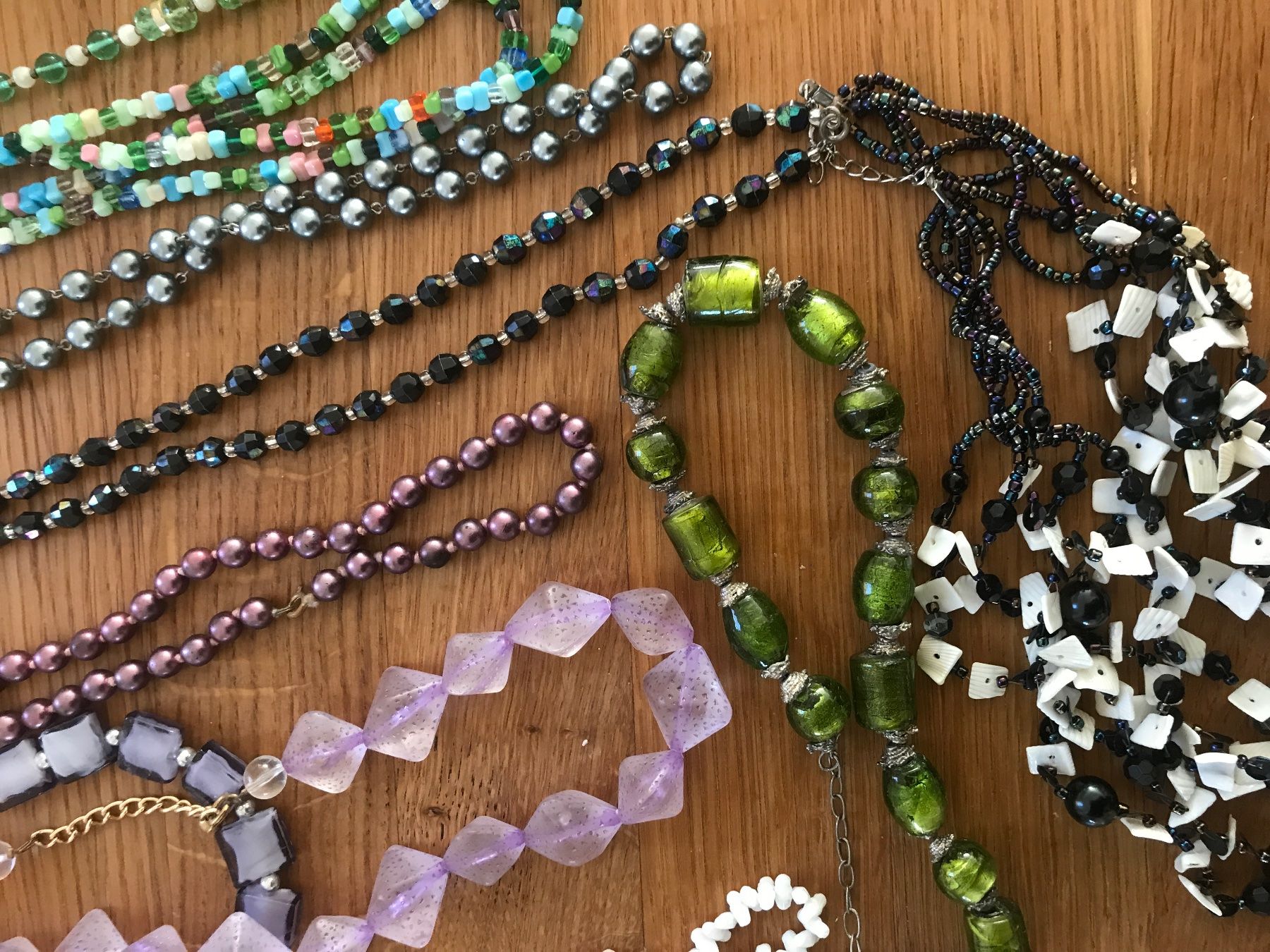 Altri gioielli: Halsketten Modeschmuck, Bijouterie, 11 Stk, – Usato da Wettingen venduto da Andres54 2