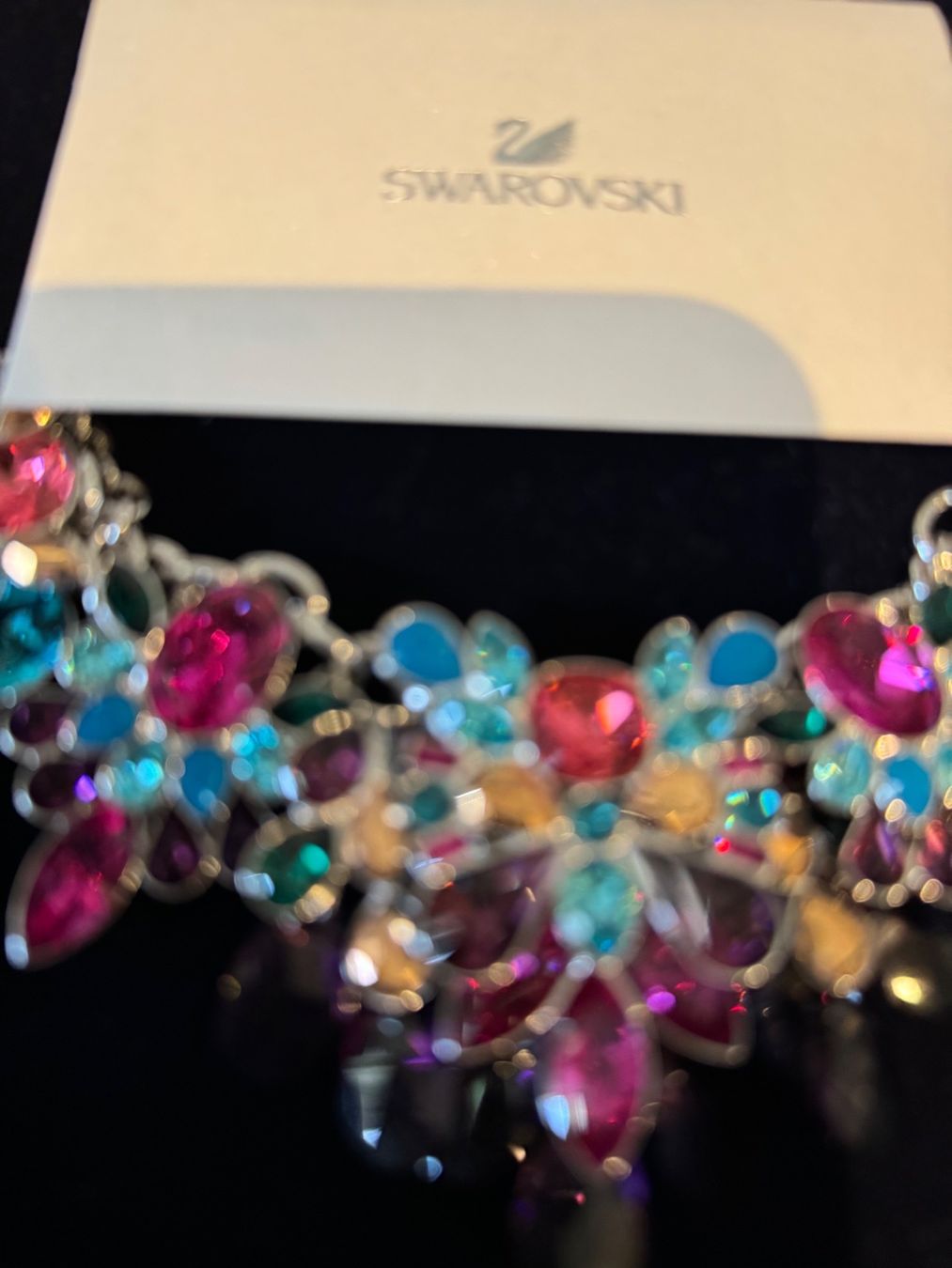 Swarovski Catenine: Wunderschöne Swarovski Halskette, Statementkette, bunt – Usato da Hurden venduto da rac_wyf8