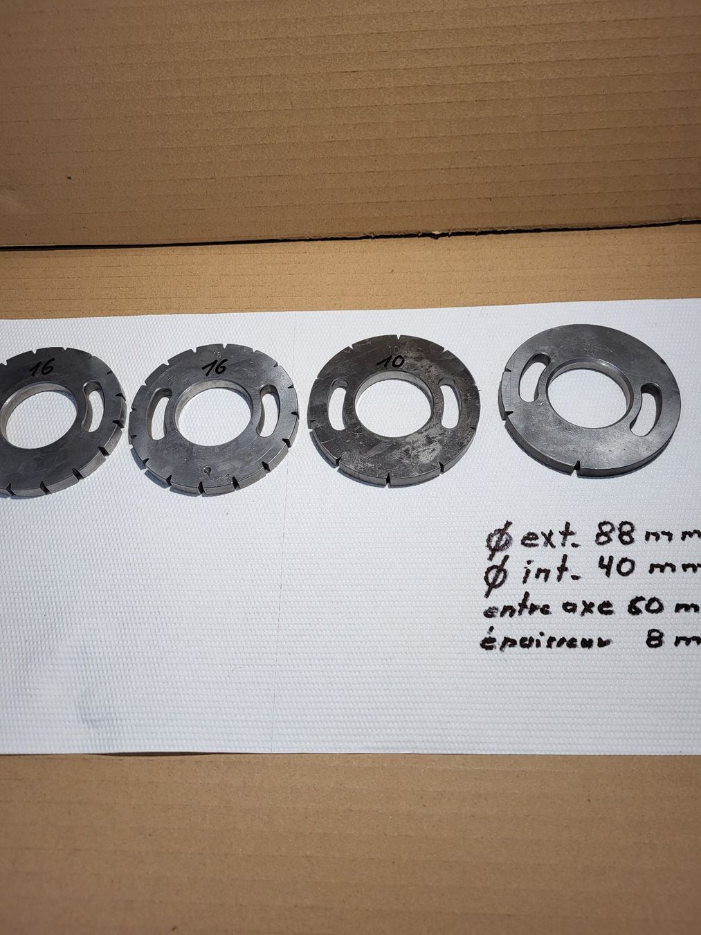 Tutti gli attrezzi: schaublin 4 disques pour diviseur – Usato da Courroux venduto da joebar49 2