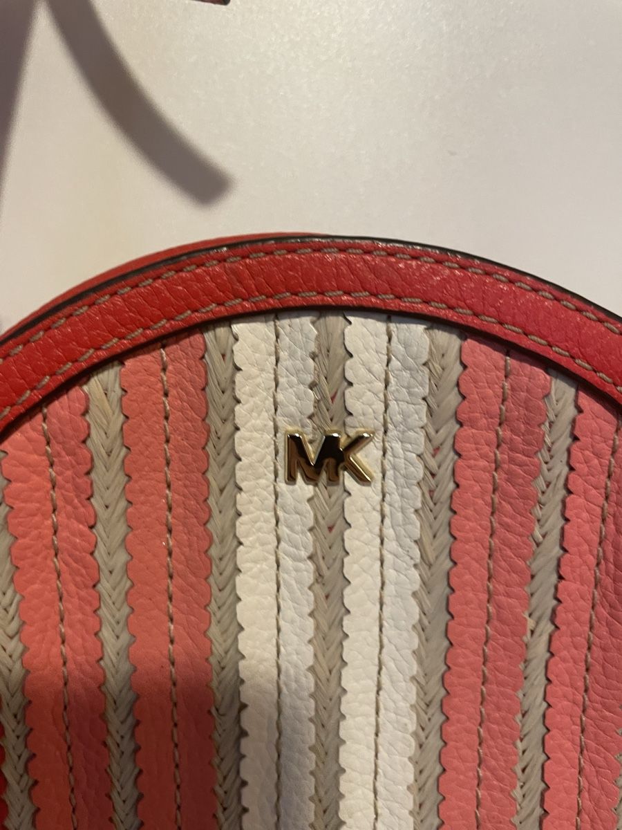 Michael Kors Borse da donna: Stylish Round Michael Kors Bag – Nuovo e nell'imballaggio originale da Seuzach venduto da Diamand28 2