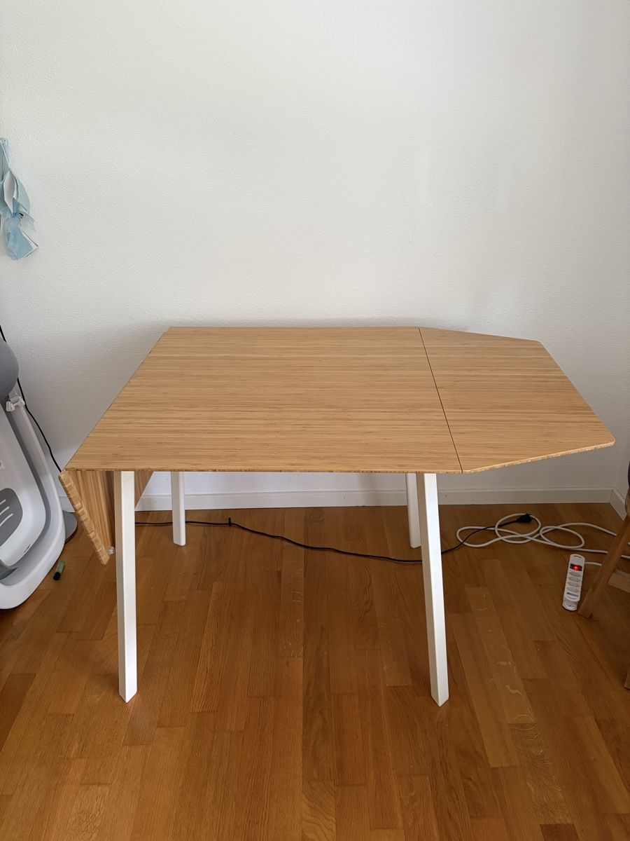 Ikea Scrivanie: Bamboo Drop Leaf Dining Table - Great for Summer Gatherings! – Usato da Thalwil venduto da fab_s89q 1