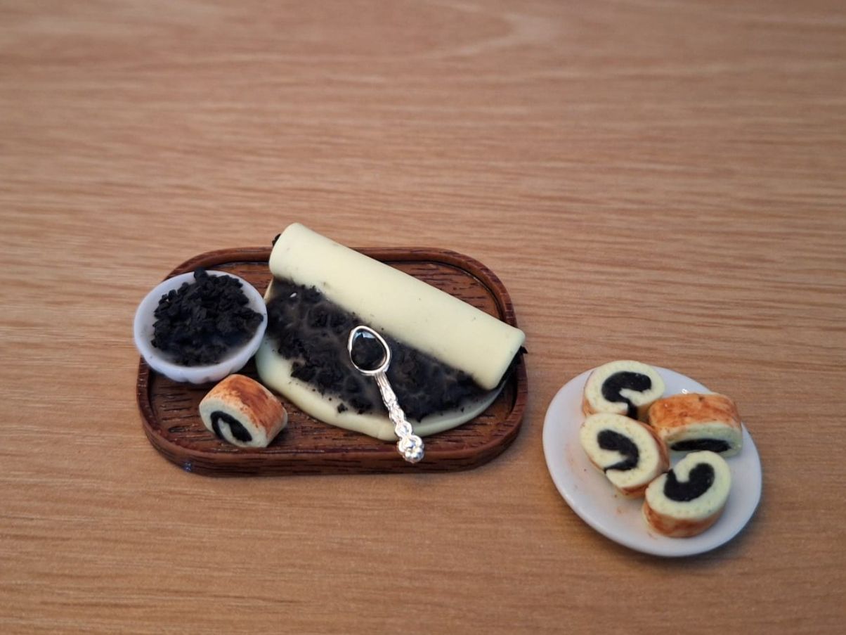 Case e mobili per bambole: Mohnstrudel Back Set, Handgemacht – Nuovo (secondo la descrizione) da Zürich venduto da HandmadeTinyFood 3