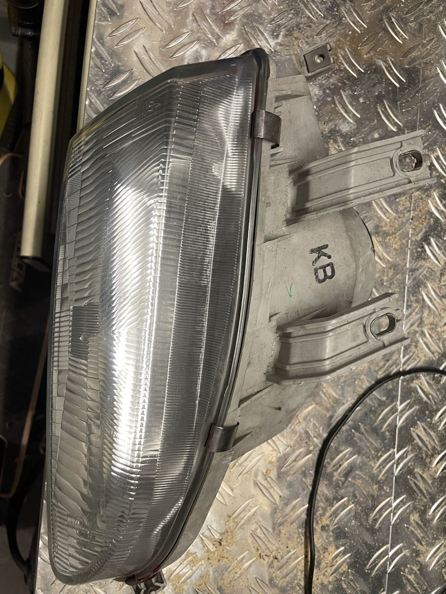Honda Phares: Frontscheinwerfer Honda Civic EG – D'occasion à Widen par Fachmaa83 1