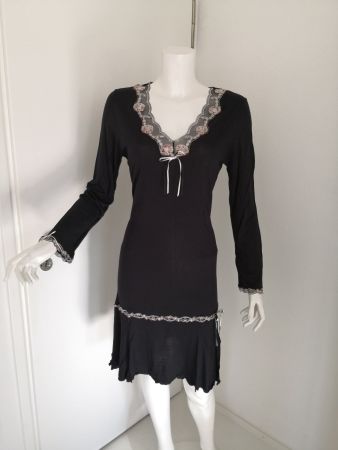 🤩2 STK: SIELEI NACHTHEMD &JACKE SCHWARZ STICKEREI NEU
