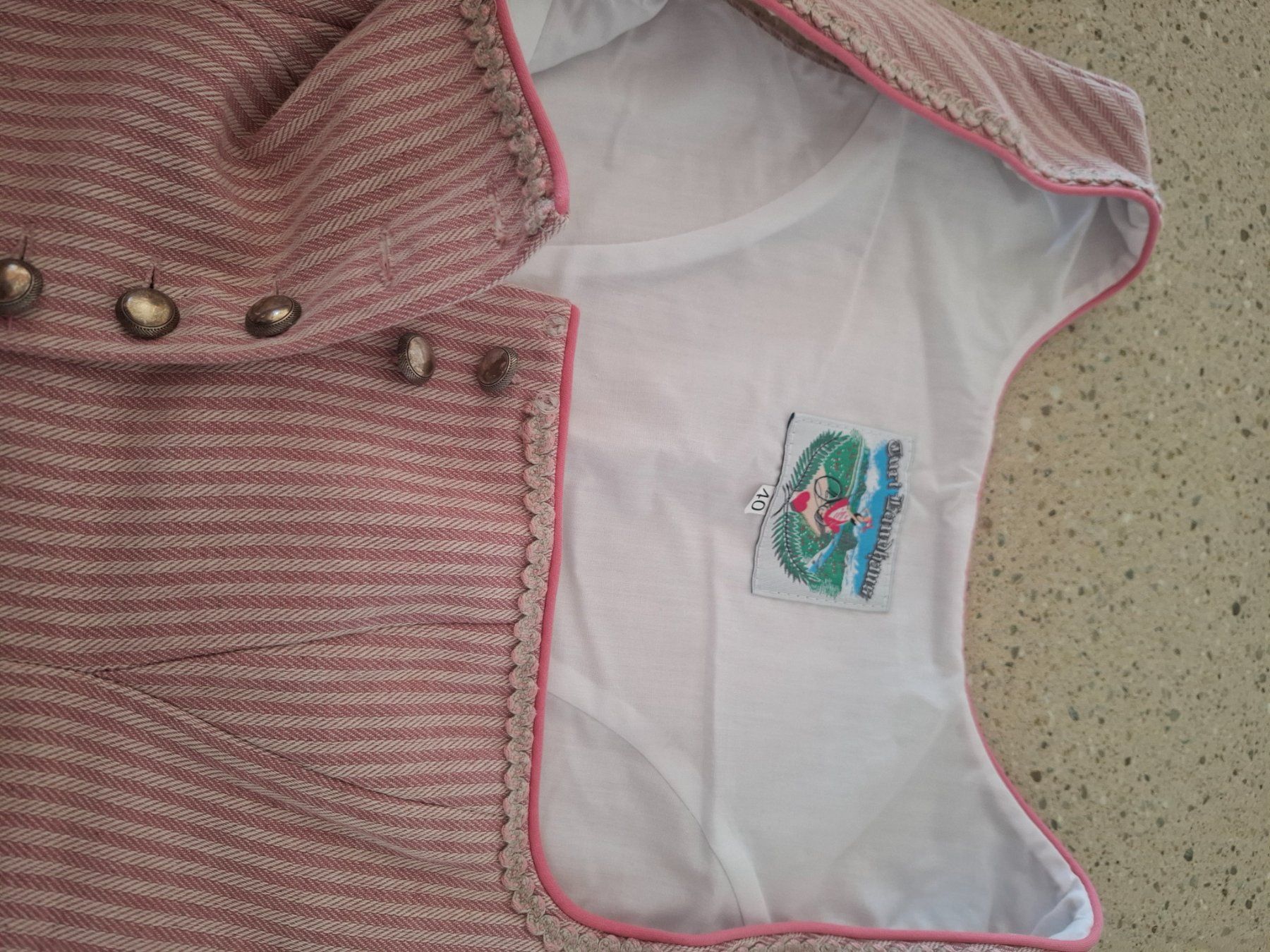 Robes: Hochwertiges Dirndl – D'occasion à Winterthur par fahrnera 3