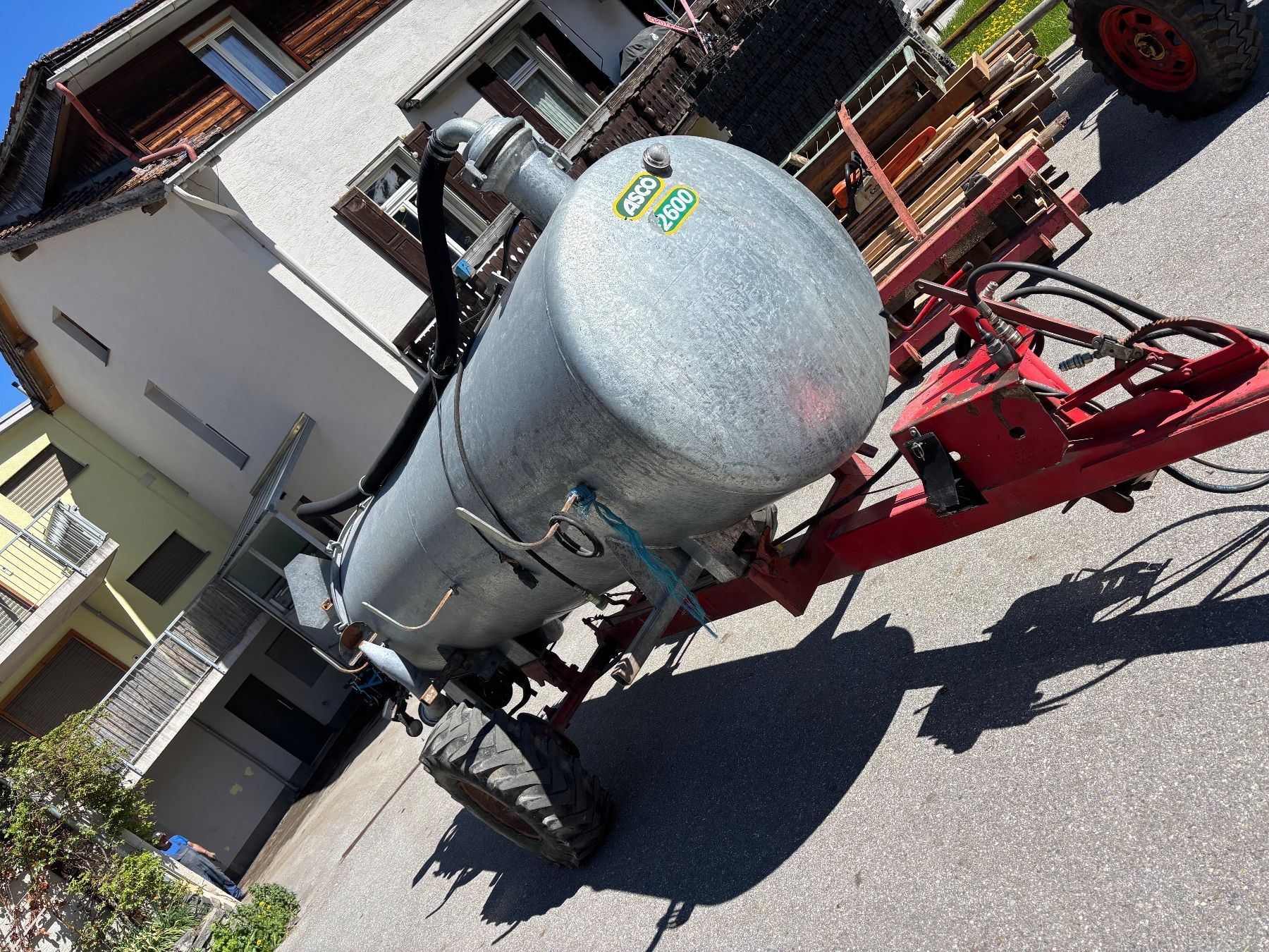 Toutes les machines: ASCO 2600l Vakuumfass – D'occasion à Churwalden par Fadrigro