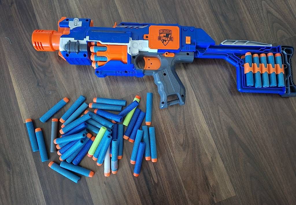 Jouets: Nerf N-Strike und Elite – D'occasion à Walde AG par Rohsi