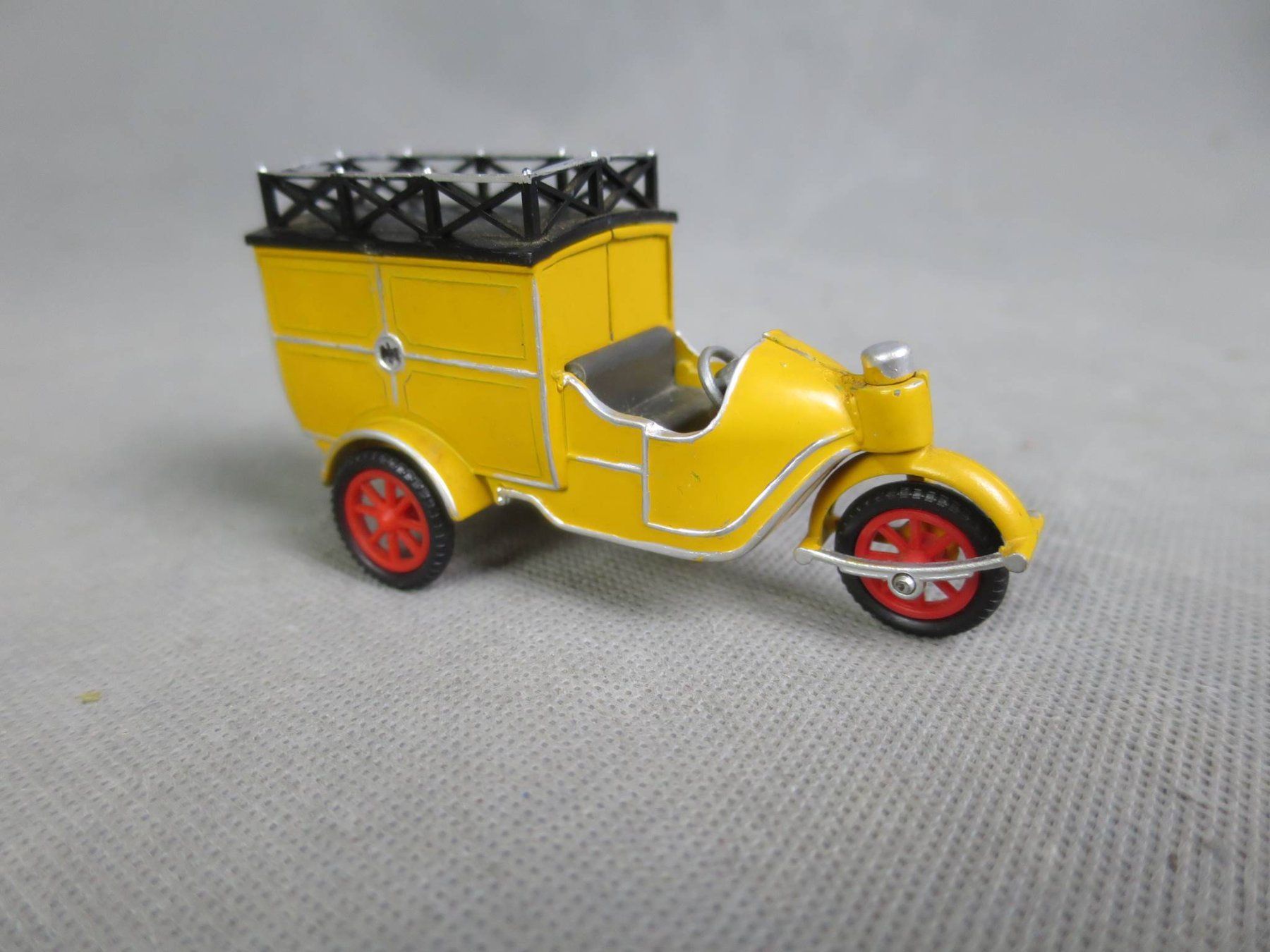 Modellini d'auto: Dreirad-Transporter, gelb – Usato da Zürich venduto da 1.Simon 3