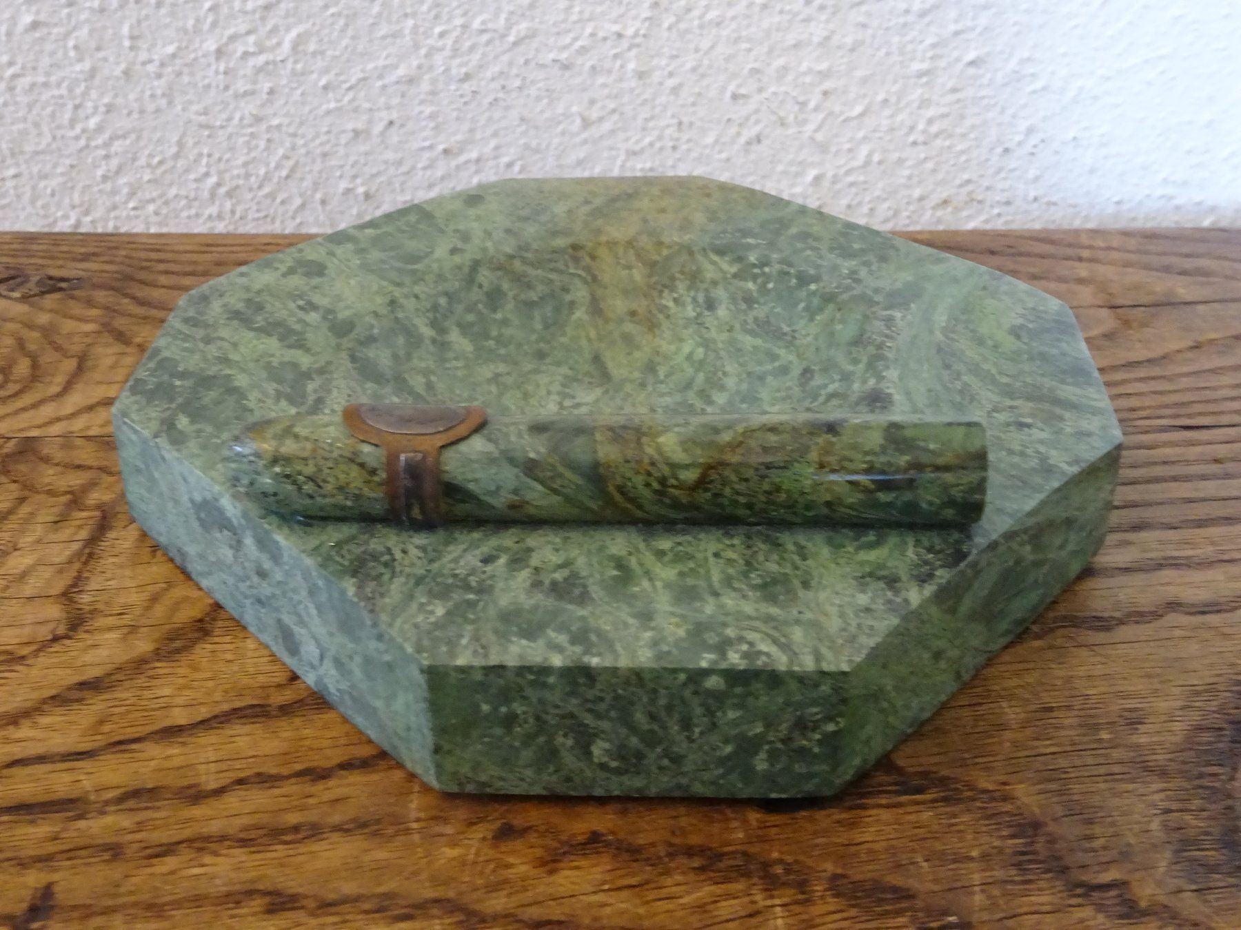 Portacenere: Aschenbecher Skulptur / Schweizer Jade? – Usato da Esslingen venduto da eintagammeer 4