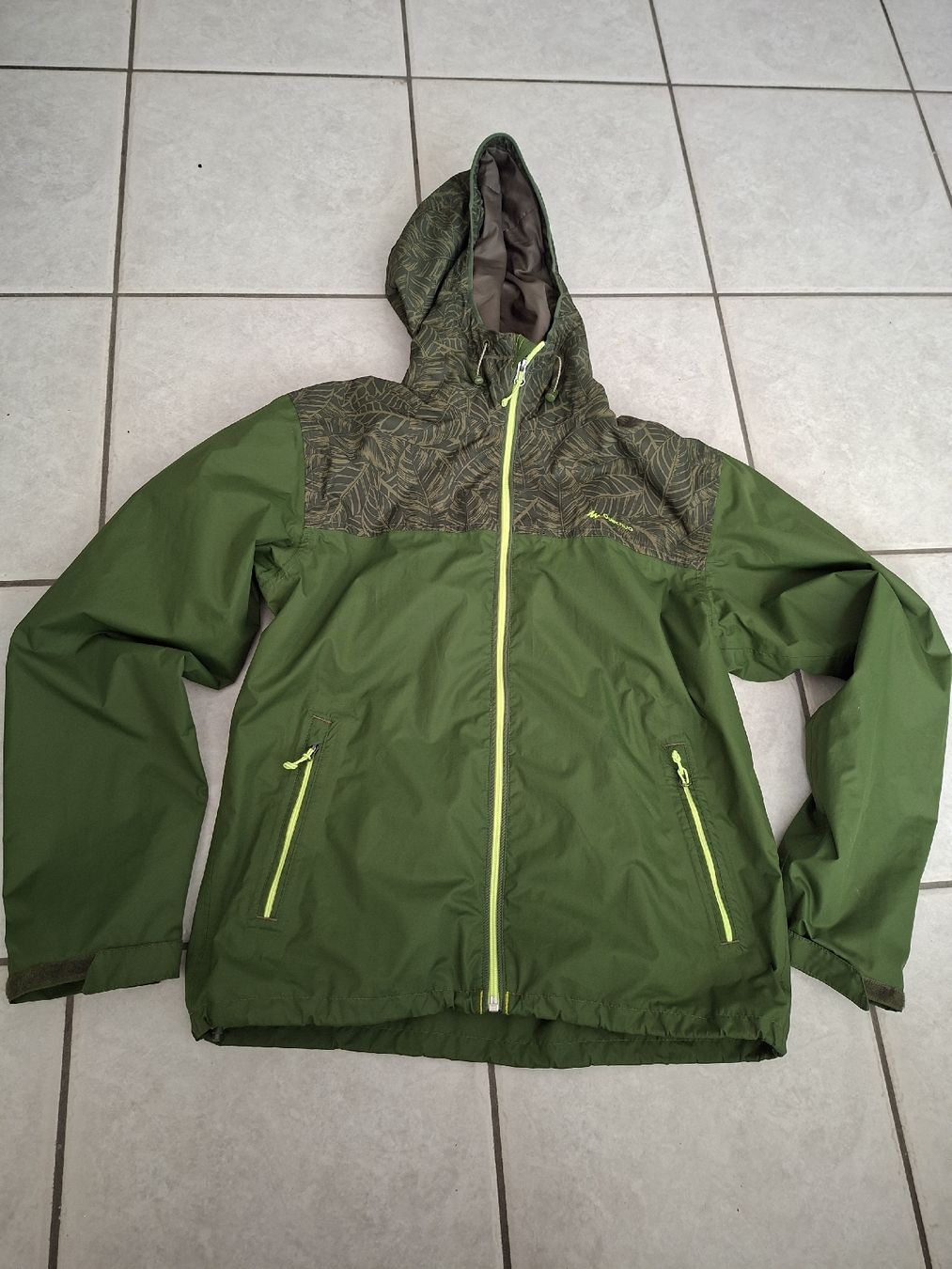 Decathlon Giacche: Regenjacke gr M – Usato da Thun venduto da Thun67