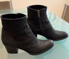 Schwarze Leder-Stiefeletten von Passito