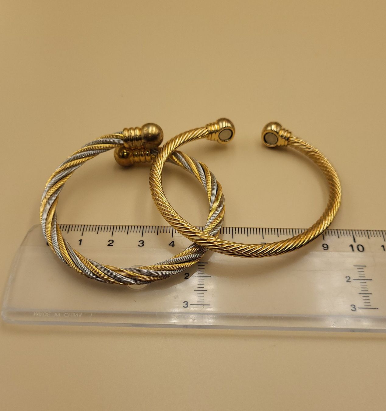 Bracciali & Braccialetti: Goldige Magnet Armreifen – Usato da Wald ZH venduto da SwissPawnshop 5