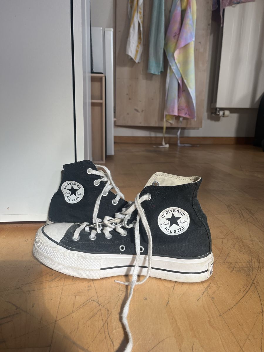 Converse Scarpe da uomo: Converse Hightop mit Plateau – Usato da Bern venduto da kim_txn9 1