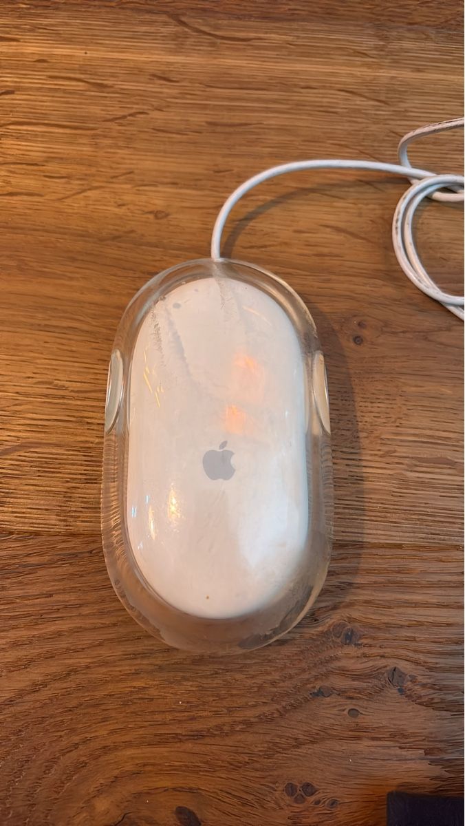 Apple Mouse: Apple Mouse M5769  – Usato da Zürich venduto da hiddentreasures_zh