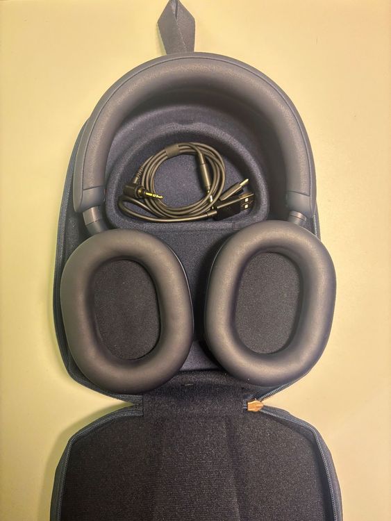 Sony WH-1000XM5 3