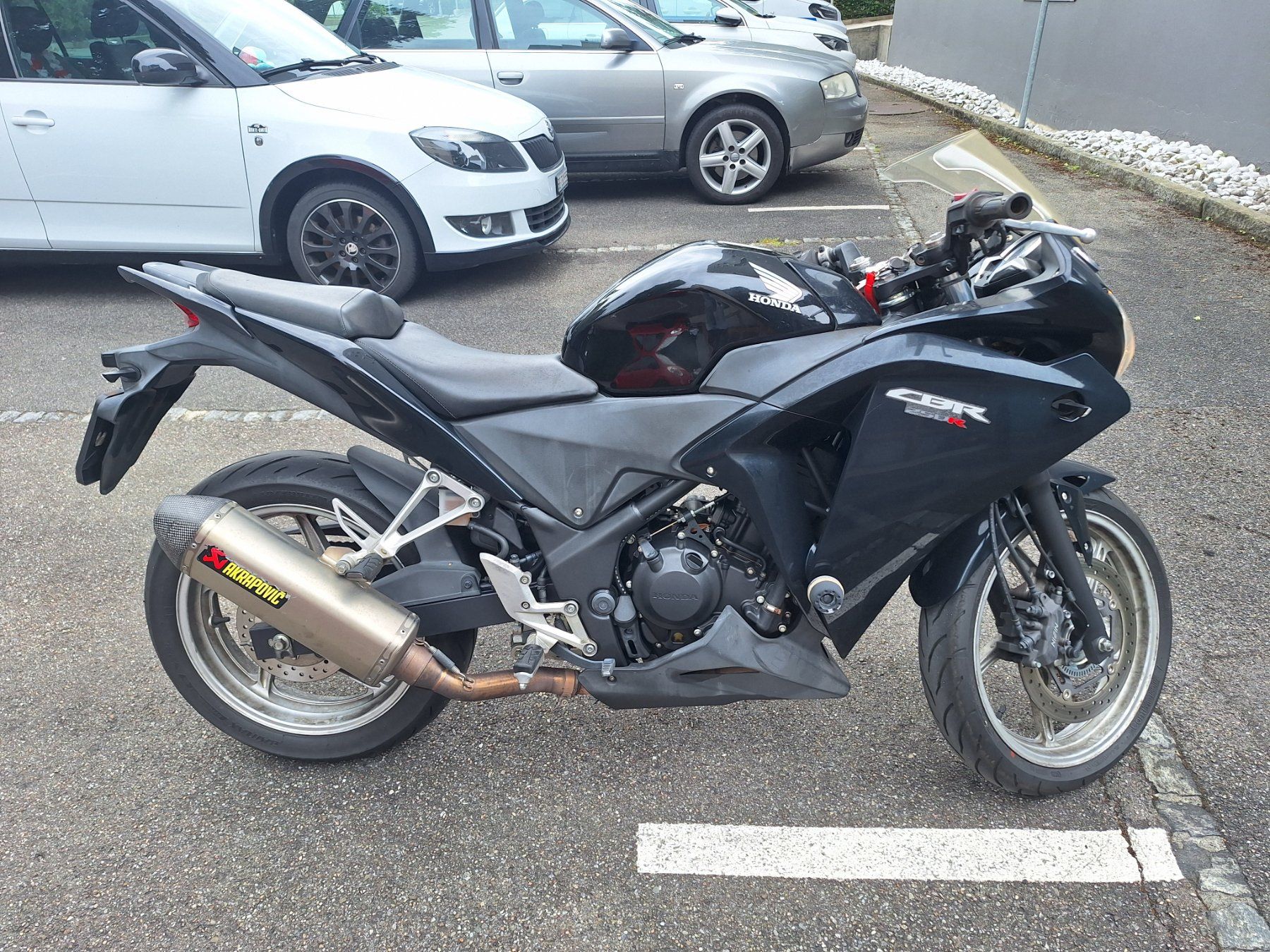 Honda Strada: Honda CBR 250 RA – Difettoso da Nidau venduto da tm95 3