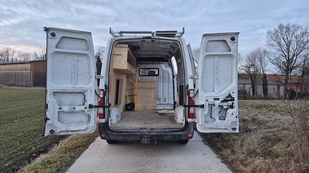 Camping Fahrzeuge: Renault Master T33 L2H2  expertisé – Gebraucht aus Morges von Aether.Materia 3