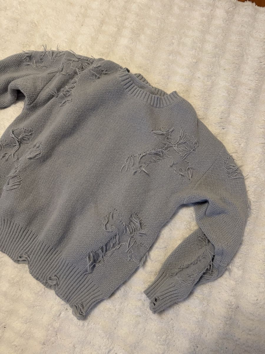 Maglioni & Felpe: Grauer Pulli mit Cristo-Motiv, Grösse M, – Usato da Herzogenbuchsee venduto da vic_p6tb