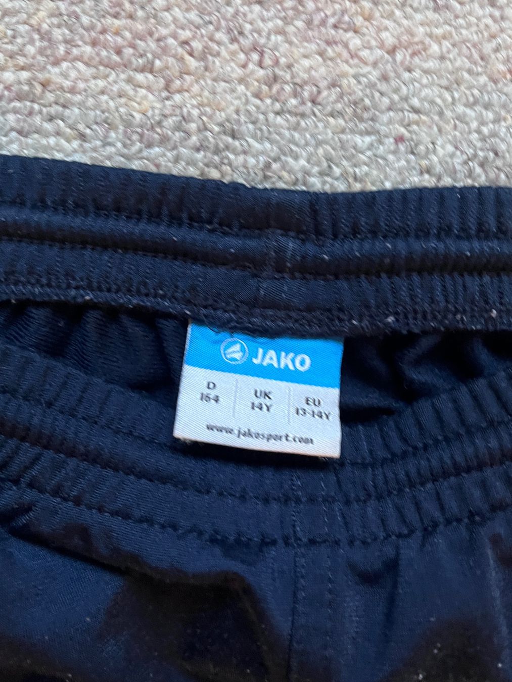 Jako Scarpe, pantaloni & magliette da ginnastica: Team Grauholz komplettes Trainerset – Usato da Ittigen venduto da Luky37 4