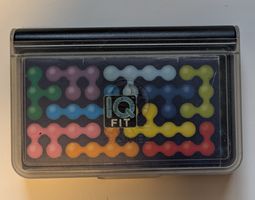 SmartGames IQ Fit Knobelspass - Ideal für unterwegs!