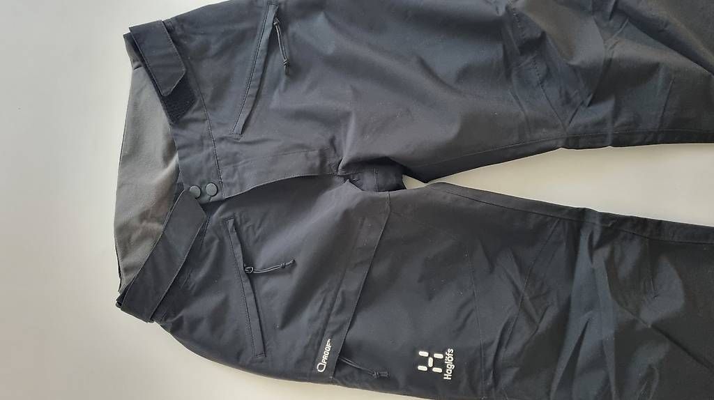 Pantaloni: Skihose Damen schwarz – Usato da Thun venduto da kangaroo16