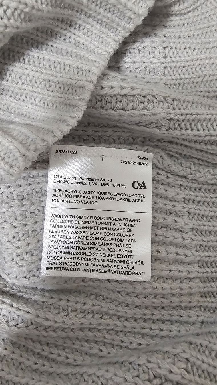 C&A Maglioni & Felpe: C&A Strickpullover mit Kapuze, Grösse S – Usato da Steinmaur venduto da Kiki_m240 3