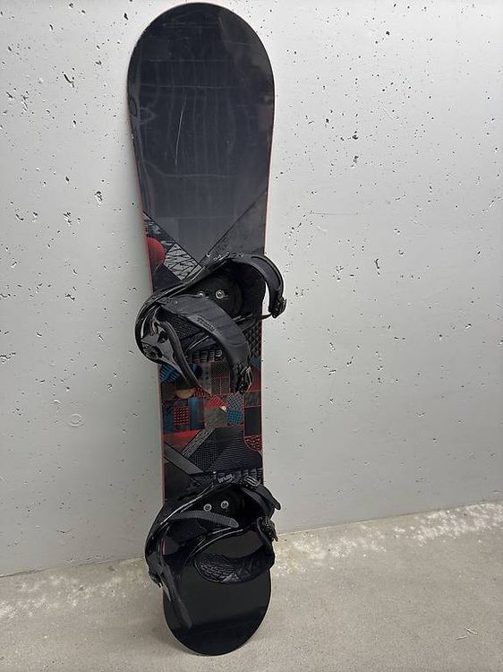 Snowboard Burton (länge 150cm) Nur 2x gefahren 1