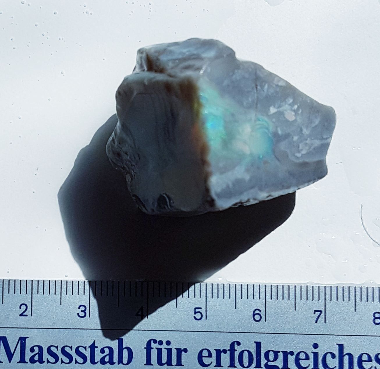 Pierres précieuses: Schwarze Australian Opal 147.0ct – Neuf avec emballage d'origine à zuerich par Jewlsdesign 3