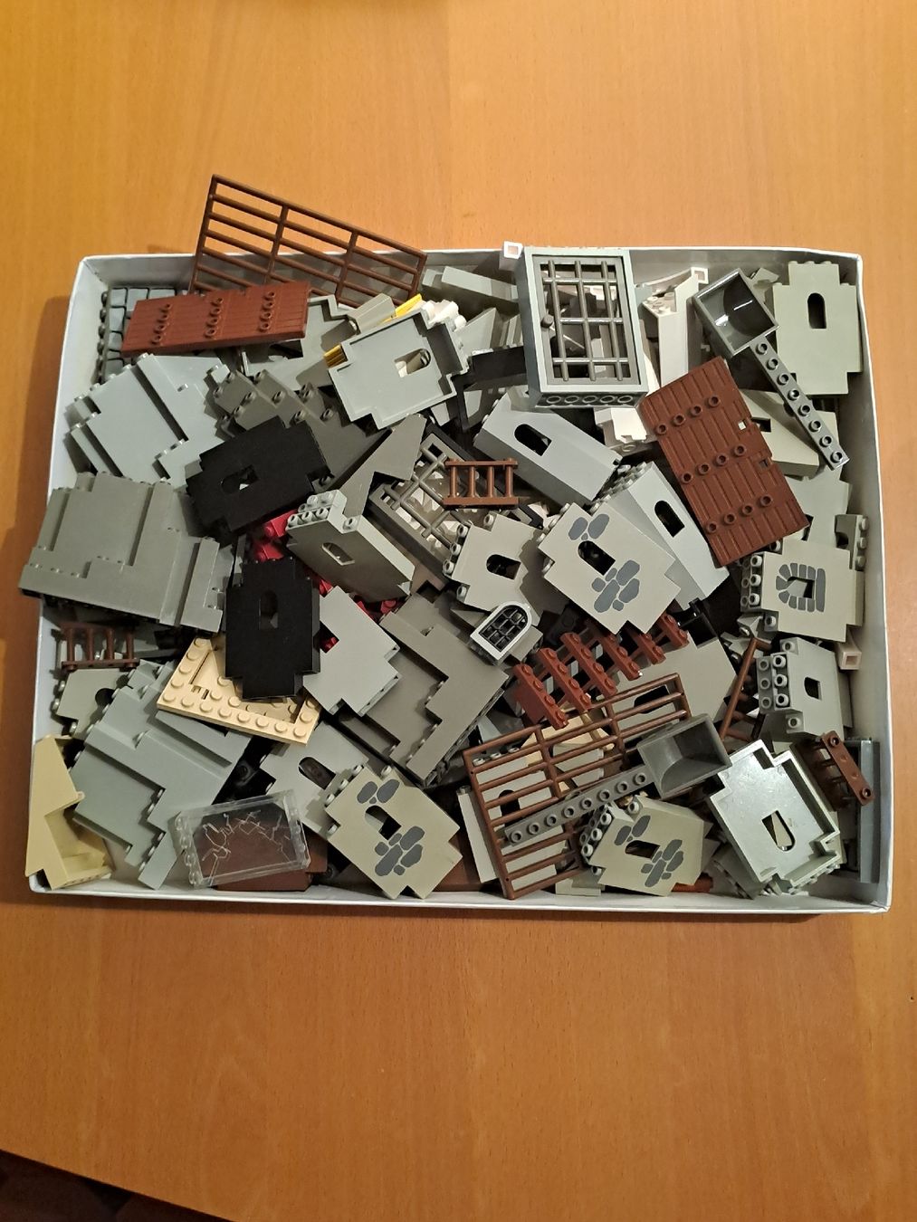 Lego Giocattoli: Lego Burgteile, etc. ab 1Fr.  Versand möglich – Usato da Kestenholz venduto da Knox1973