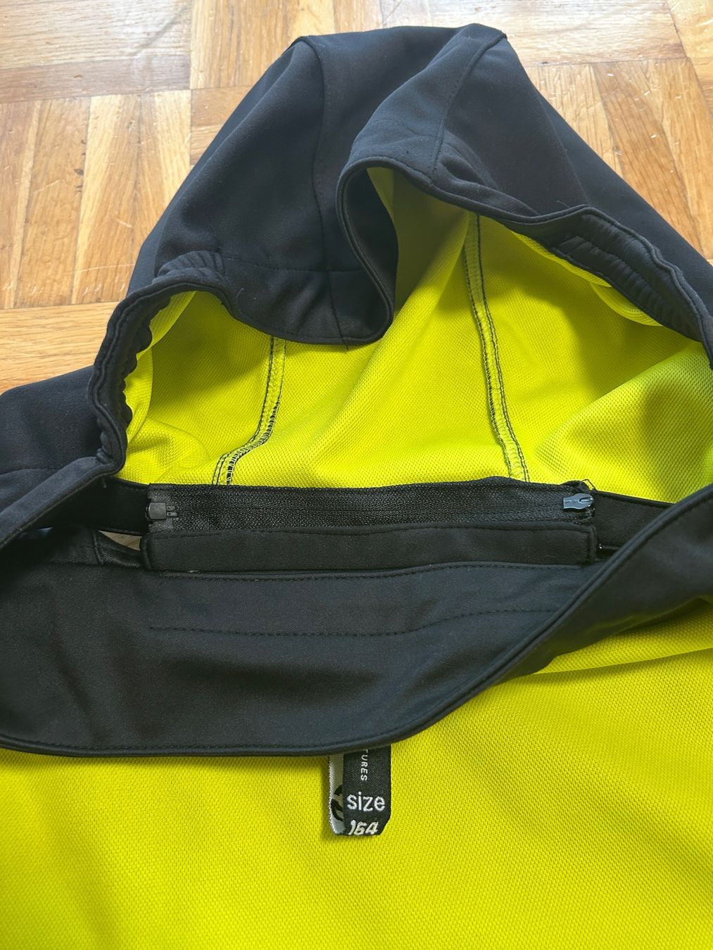 Jacken & Mäntel: Soft-Shell Jacke Schwarz, Gr. 164 – Gebraucht aus Emmenbrücke von felixme 4