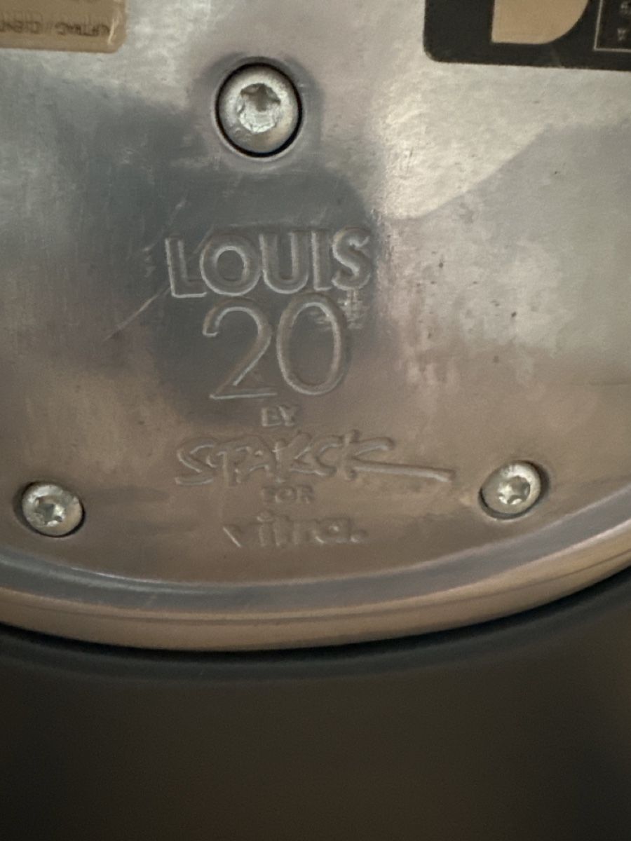 Vitra Sessel: LOUIS 20 By STAKCK FOR Vitra – Gebraucht aus Chur von Renibe 5