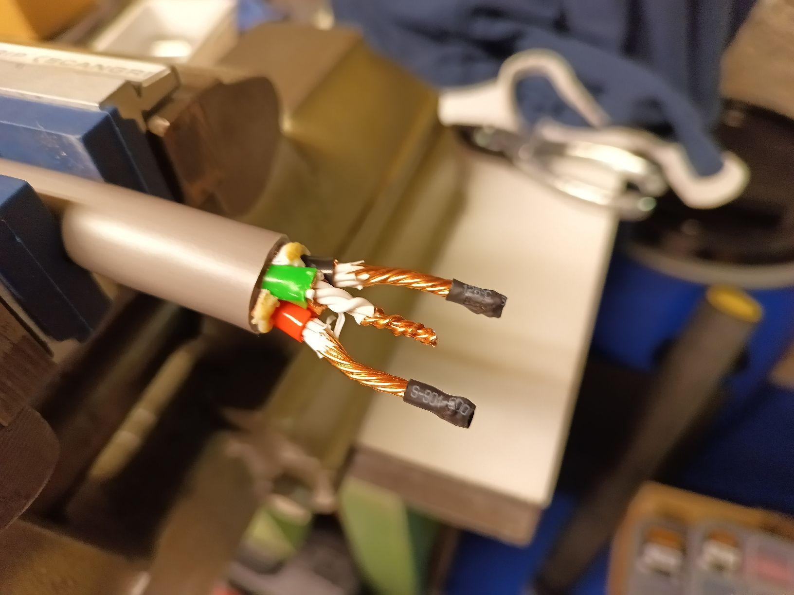 Cavi: Highend OCC Massivleiter Teflon Netzkabel – Nuovo e nell'imballaggio originale da Rosshäusern venduto da HighendSolutions 3
