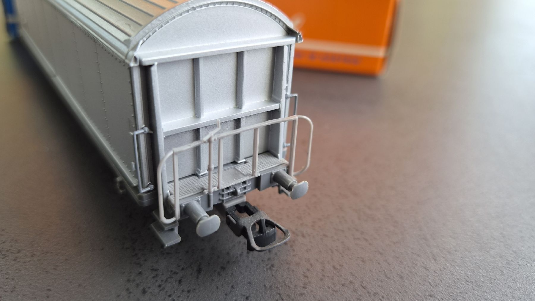 Roco Modelleisenbahnen: Roco Hbis grau H0 DC  – Neu (gemäss Beschreibung) aus Huttwil von Tgv03 1