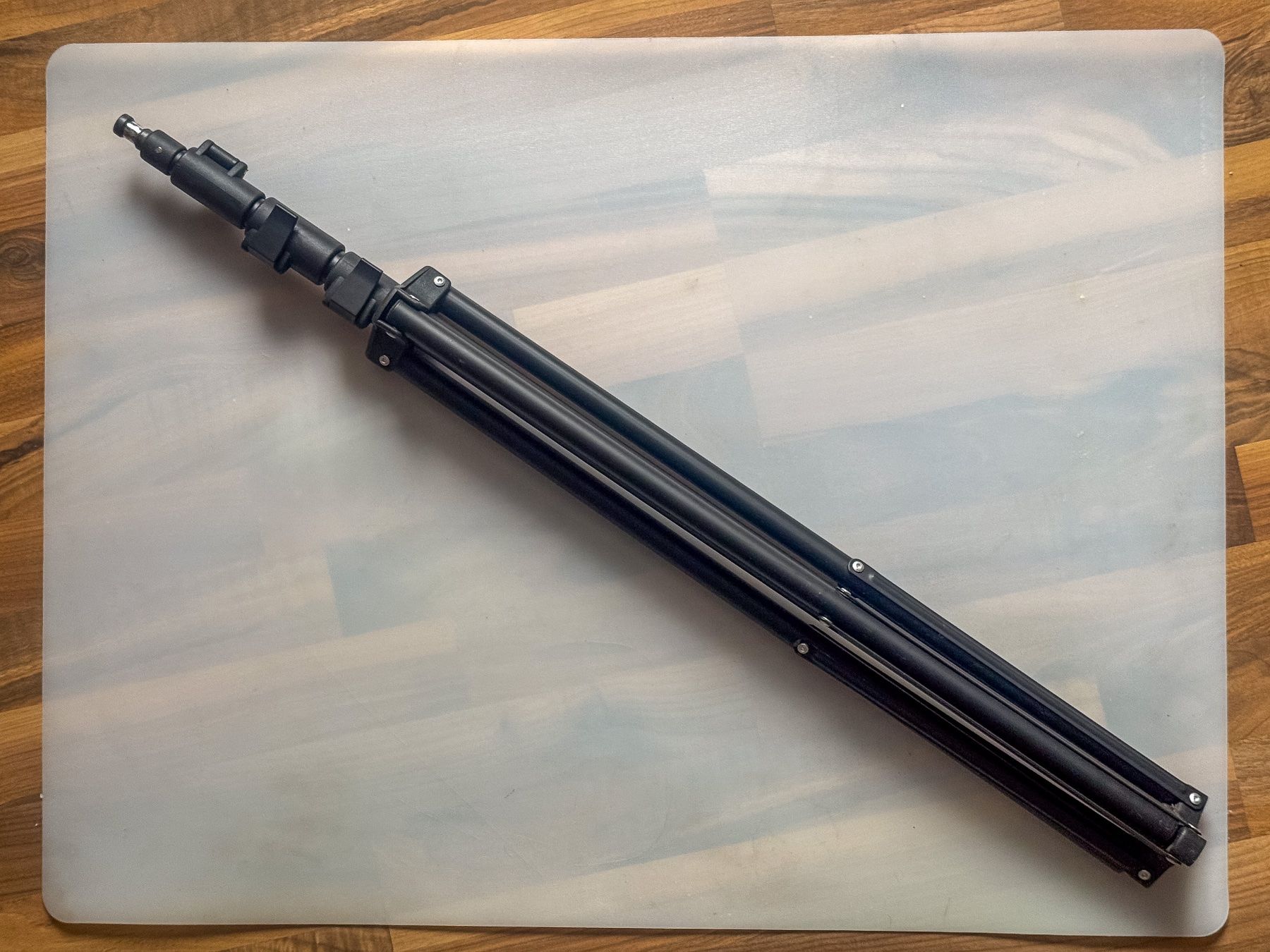 Treppiedi & Teste: Zwei Leuchtenstative ca. 250 cm – Usato da Zürich venduto da pixeltom 1