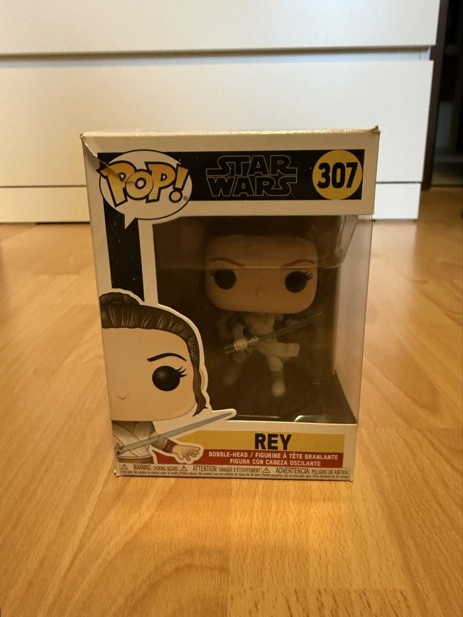 Funko Statuette: Funko Pop Star Wars Rey 307 – Usato da St-Imier venduto da kas_2srp