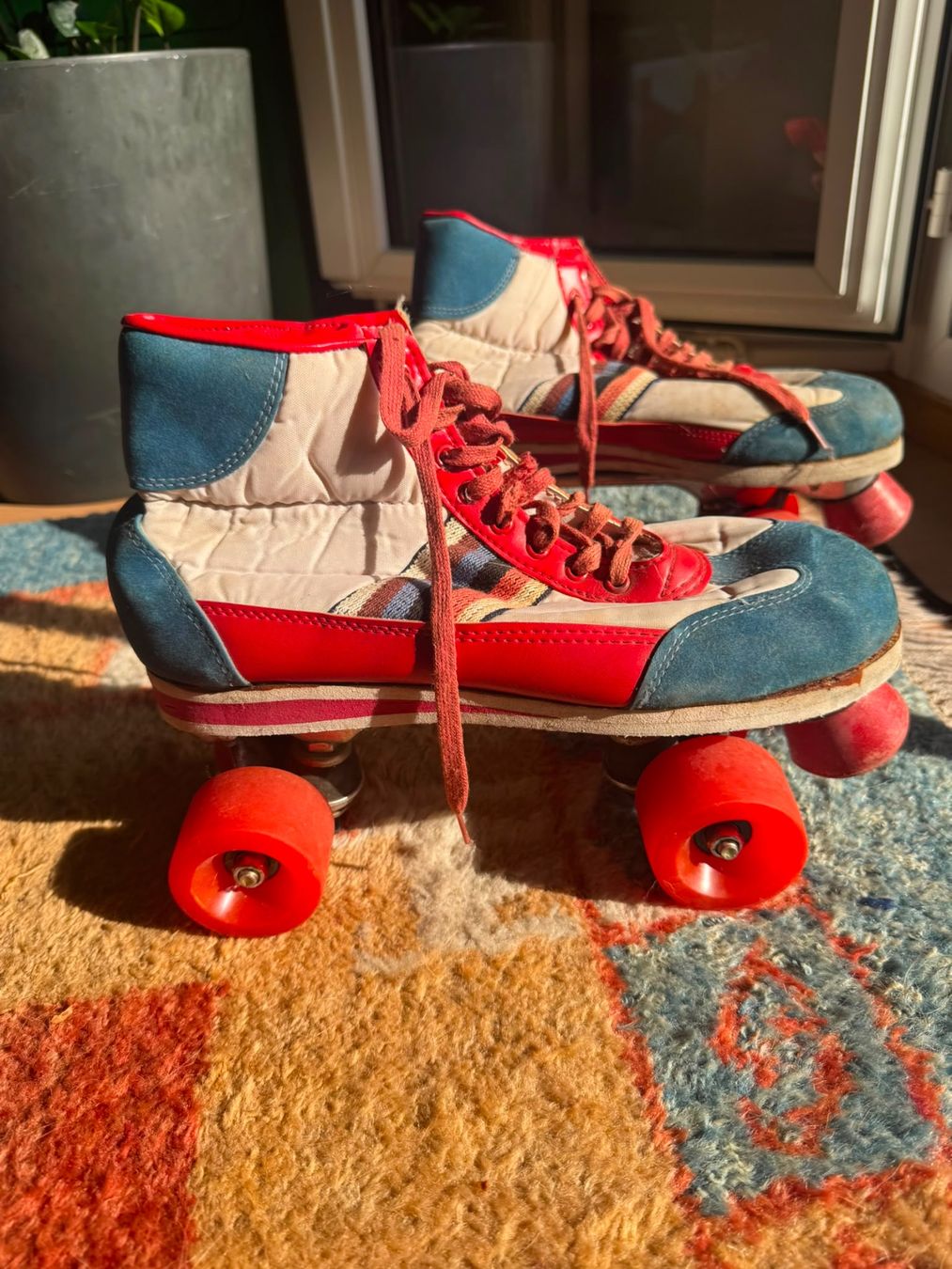 Pattini in linea & Pattini a rotelle: Vintage Rollschuhe – Usato da Winterthur venduto da nutzer2000